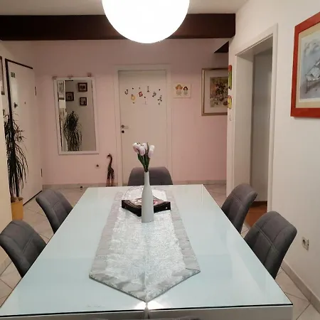 J&m דירה ספליט